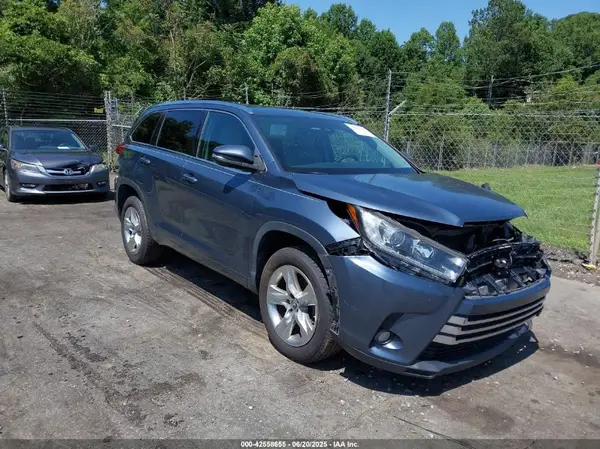 5TDYZRFH5HS211505 2017 TOYOTA HIGHLANDER - Image 1