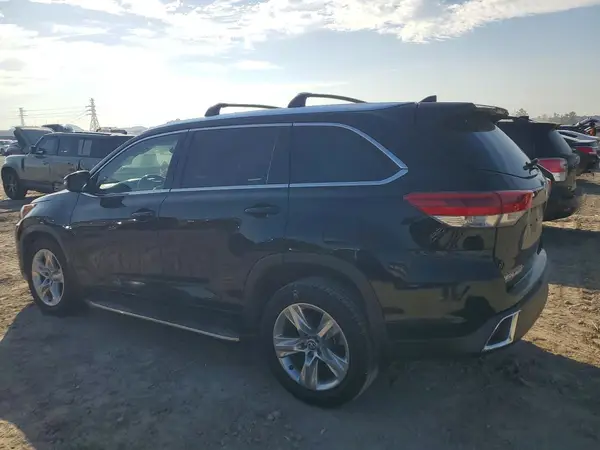 5TDYZRFH5HS216753 2017 TOYOTA HIGHLANDER - Image 2