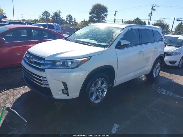 5TDYZRFH5HS218017 2017 TOYOTA HIGHLANDER - Image 2