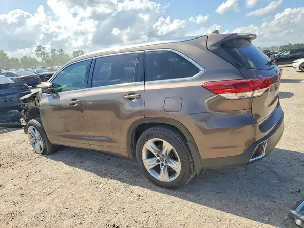 5TDYZRFH5HS232791 2017 TOYOTA HIGHLANDER - Image 2