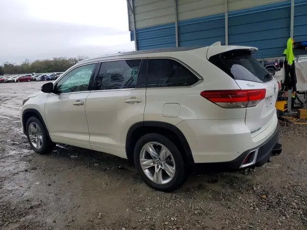 5TDYZRFH5JS244042 2018 TOYOTA HIGHLANDER - Image 2
