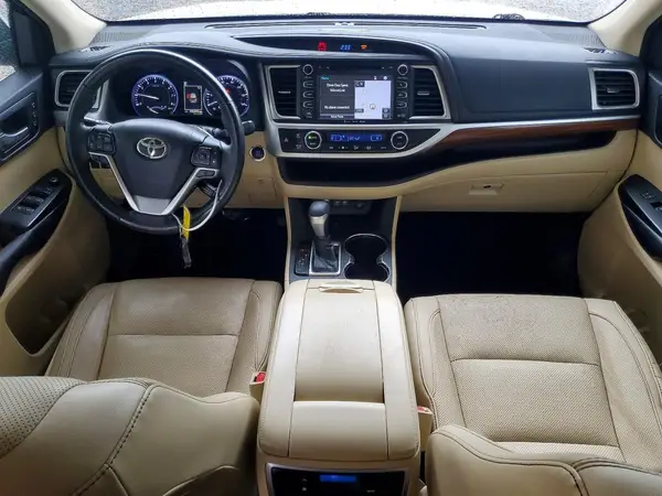 5TDYZRFH5JS244042 2018 TOYOTA HIGHLANDER - Image 8