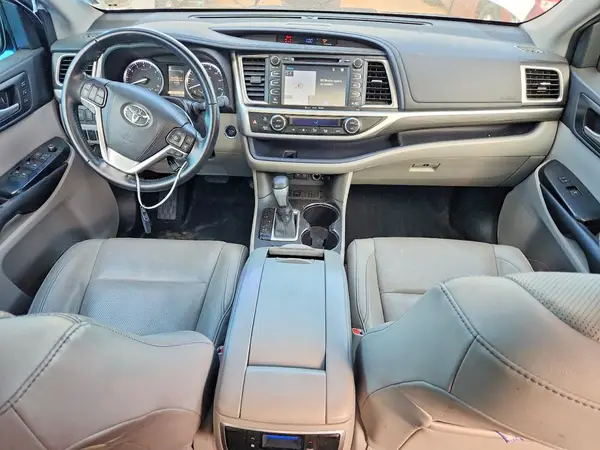5TDYZRFH5JS248012 2018 TOYOTA HIGHLANDER - Image 8