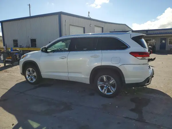 5TDYZRFH5JS286209 2018 TOYOTA HIGHLANDER - Image 2