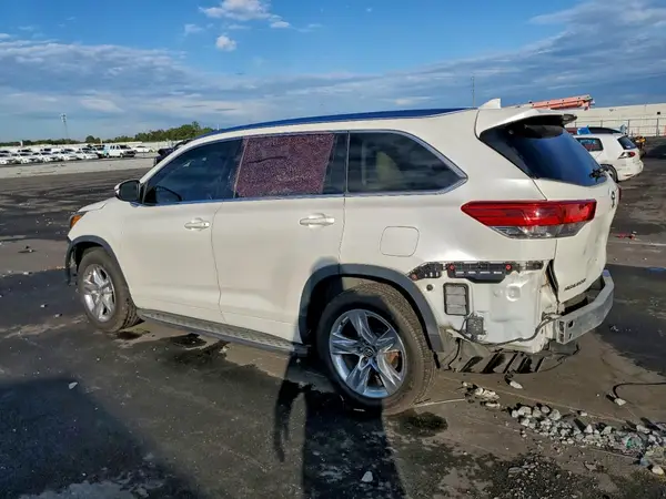 5TDYZRFH5KS296577 2019 TOYOTA HIGHLANDER - Image 2