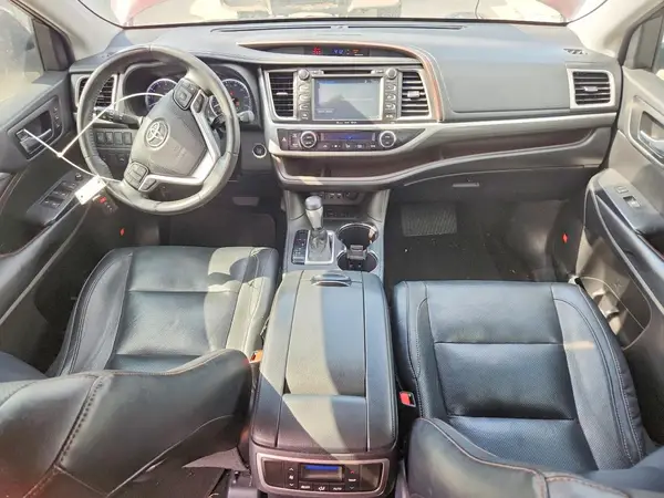 5TDYZRFH5KS313023 2019 TOYOTA HIGHLANDER - Image 8