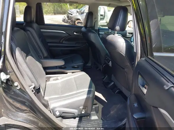 5TDYZRFH5KS321400 2019 TOYOTA HIGHLANDER - Image 8