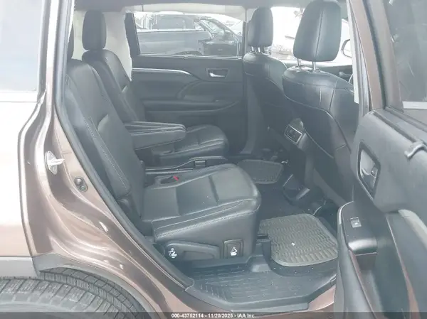 5TDYZRFH5KS322367 2019 TOYOTA HIGHLANDER - Image 8
