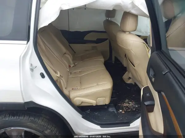 5TDYZRFH5KS325608 2019 TOYOTA HIGHLANDER - Image 8