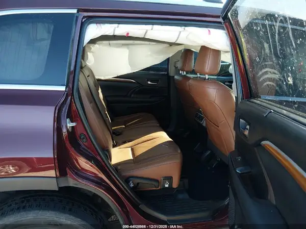 5TDYZRFH5KS331764 2019 TOYOTA HIGHLANDER - Image 8