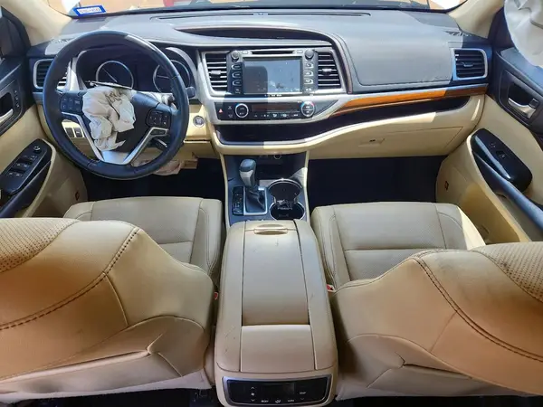 5TDYZRFH6HS190857 2017 TOYOTA HIGHLANDER - Image 8