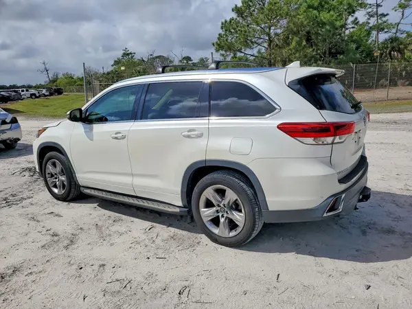 5TDYZRFH6HS195816 2017 TOYOTA HIGHLANDER - Image 2