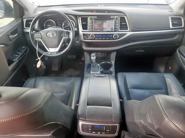 5TDYZRFH6HS197467 2017 TOYOTA HIGHLANDER - Image 8