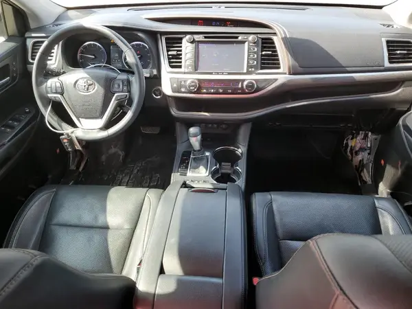 5TDYZRFH6HS197887 2017 TOYOTA HIGHLANDER - Image 8