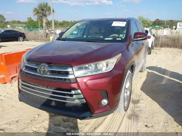 5TDYZRFH6HS202960 2017 TOYOTA HIGHLANDER - Image 2