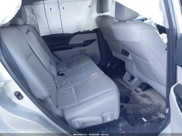 5TDYZRFH6HS221668 2017 TOYOTA HIGHLANDER - Image 8