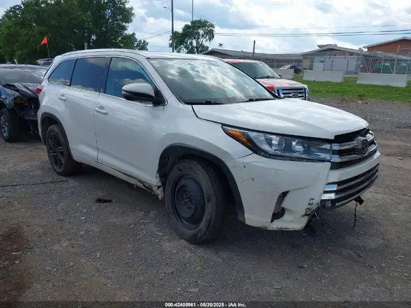 5TDYZRFH6HS222576 2017 TOYOTA HIGHLANDER - Image 1