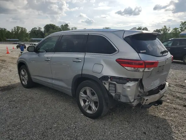 5TDYZRFH6HS227339 2017 TOYOTA HIGHLANDER - Image 2