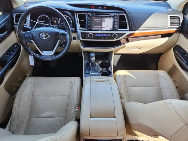 5TDYZRFH6HS230399 2017 TOYOTA HIGHLANDER - Image 8