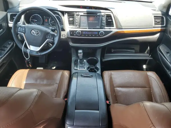 5TDYZRFH6JS237407 2018 TOYOTA HIGHLANDER - Image 8