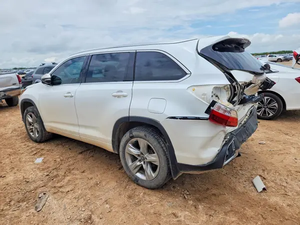 5TDYZRFH6JS248083 2018 TOYOTA HIGHLANDER - Image 2