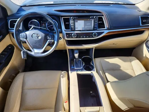 5TDYZRFH6JS248424 2018 TOYOTA HIGHLANDER - Image 8