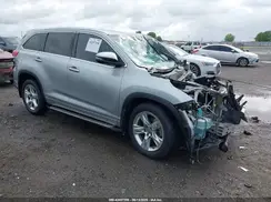5TDYZRFH6JS252215 2018 TOYOTA HIGHLANDER