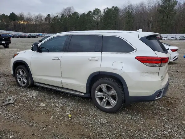 5TDYZRFH6JS259021 2018 TOYOTA HIGHLANDER - Image 2