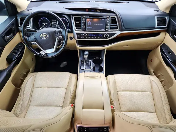 5TDYZRFH6JS271170 2018 TOYOTA HIGHLANDER - Image 8