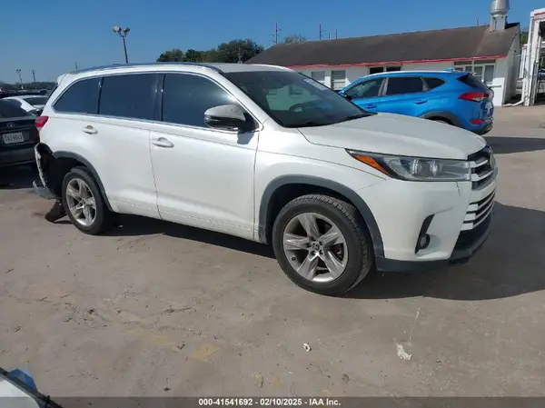 5TDYZRFH6JS288230 2018 TOYOTA HIGHLANDER - Image 1