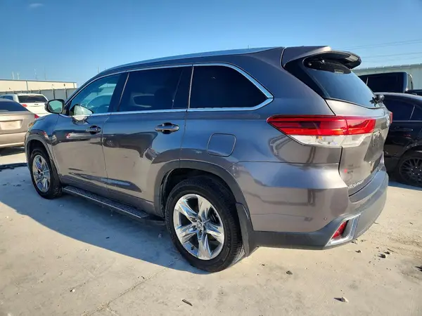 5TDYZRFH6KS325150 2019 TOYOTA HIGHLANDER - Image 2