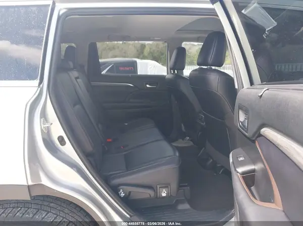 5TDYZRFH6KS331935 2019 TOYOTA HIGHLANDER - Image 8