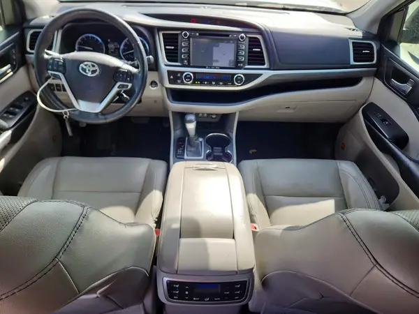 5TDYZRFH7HS193279 2017 TOYOTA HIGHLANDER - Image 8