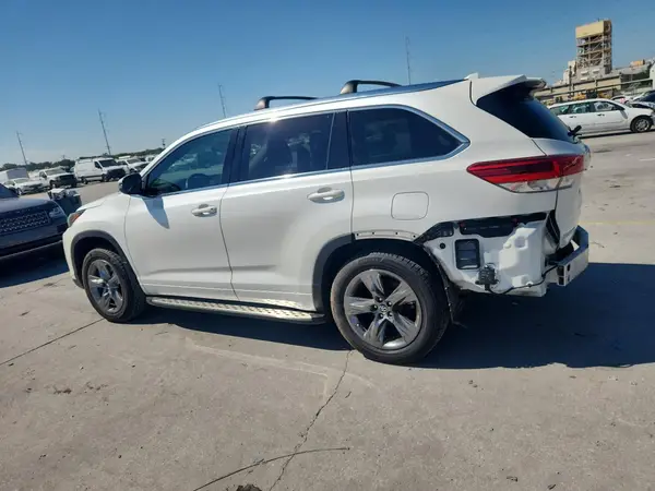 5TDYZRFH7HS200764 2017 TOYOTA HIGHLANDER - Image 2