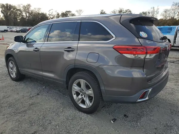 5TDYZRFH7HS217502 2017 TOYOTA HIGHLANDER - Image 2