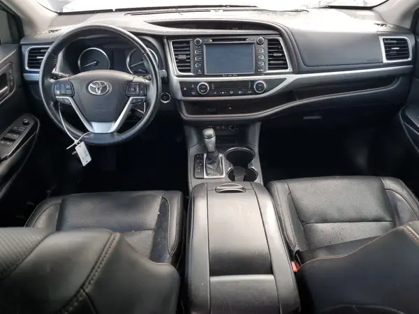 5TDYZRFH7HS217502 2017 TOYOTA HIGHLANDER - Image 8