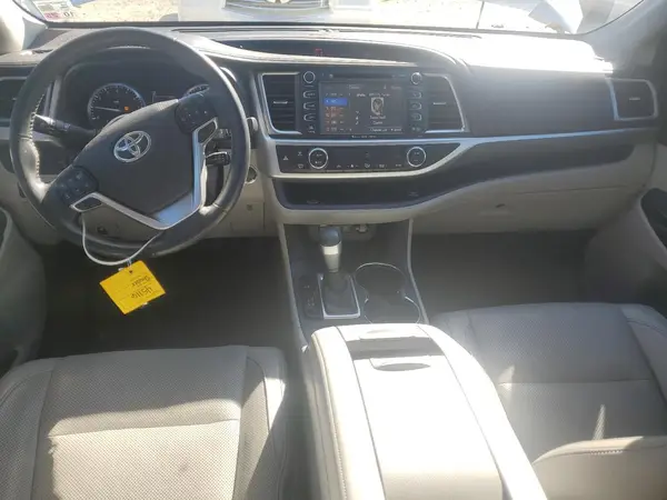 5TDYZRFH7HS222490 2017 TOYOTA HIGHLANDER - Image 8