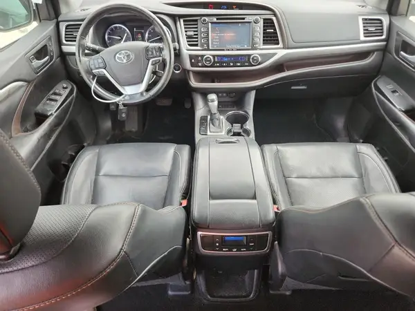5TDYZRFH7HS223963 2017 TOYOTA HIGHLANDER - Image 8