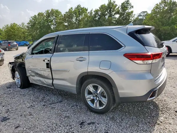 5TDYZRFH7HS227057 2017 TOYOTA HIGHLANDER - Image 2