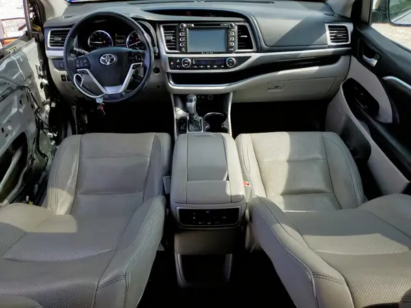 5TDYZRFH7HS227057 2017 TOYOTA HIGHLANDER - Image 8