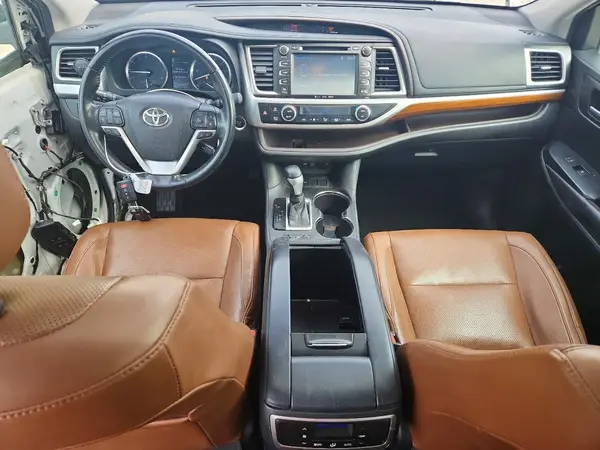 5TDYZRFH7JS239554 2018 TOYOTA HIGHLANDER - Image 8