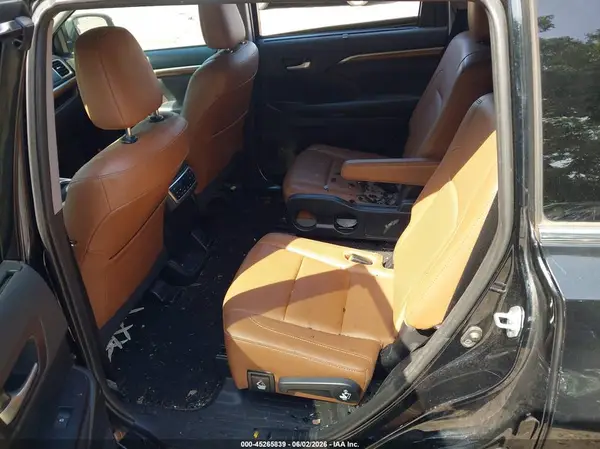 5TDYZRFH7KS296483 2019 TOYOTA HIGHLANDER - Image 8