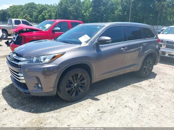 5TDYZRFH7KS342152 2019 TOYOTA HIGHLANDER - Image 2