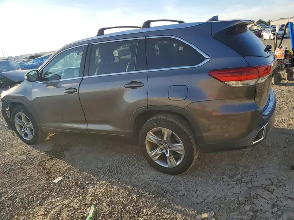 5TDYZRFH8HS190360 2017 TOYOTA HIGHLANDER - Image 2