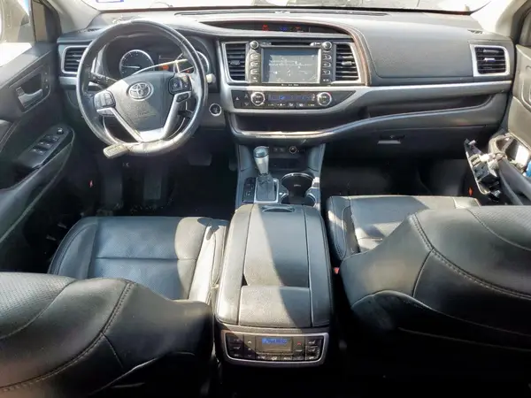 5TDYZRFH8HS194327 2017 TOYOTA HIGHLANDER - Image 8
