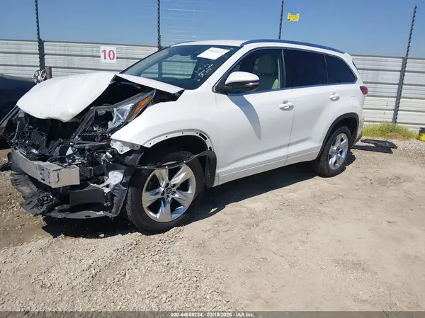 5TDYZRFH8HS197194 2017 TOYOTA HIGHLANDER - Image 2