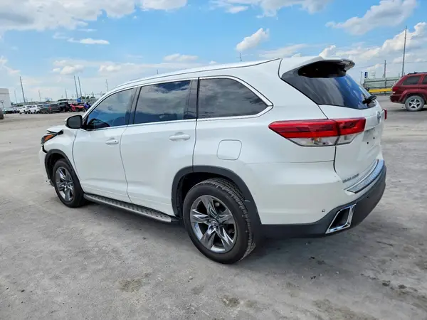 5TDYZRFH8HS200451 2017 TOYOTA HIGHLANDER - Image 2