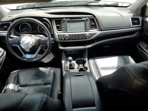 5TDYZRFH8HS202829 2017 TOYOTA HIGHLANDER - Image 8