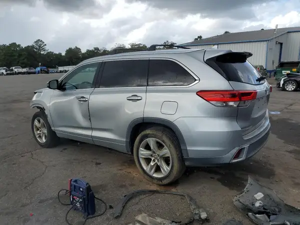 5TDYZRFH8HS220604 2017 TOYOTA HIGHLANDER - Image 2