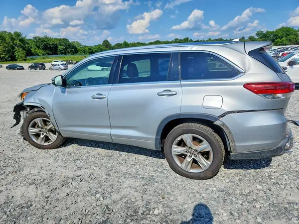 5TDYZRFH8HS222031 2017 TOYOTA HIGHLANDER - Image 2